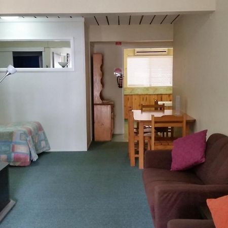 Clifford Park Motor Inn ทูวูมบา ห้อง รูปภาพ
