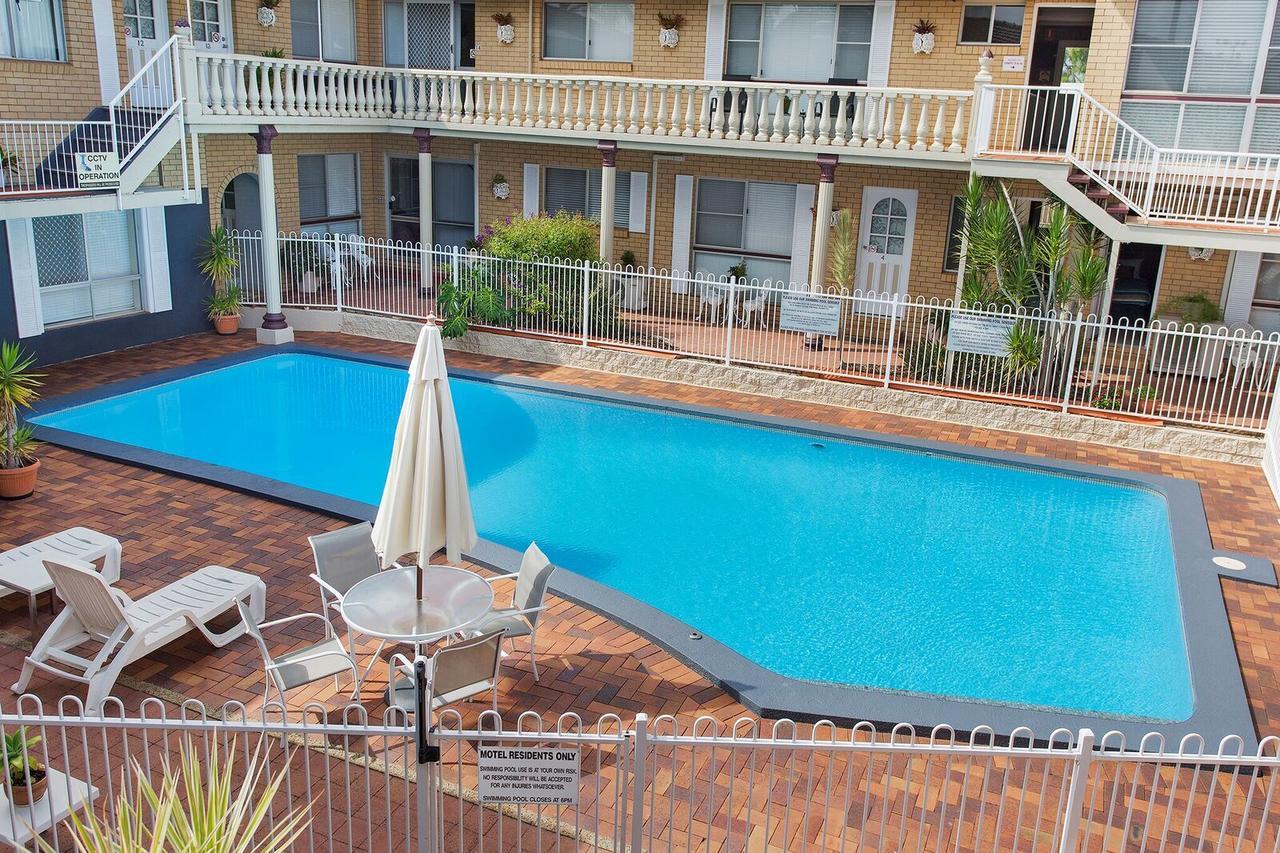 Clifford Park Motor Inn ทูวูมบา ภายนอก รูปภาพ